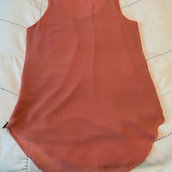 Sleeveless blouse - Picture 3 of 4